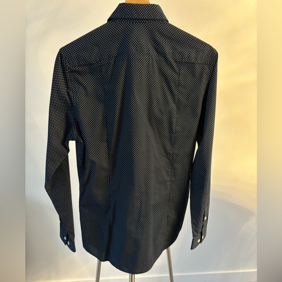 H&M Slim Fit Easy Iron Dress Shirt - Picture 3 of 3